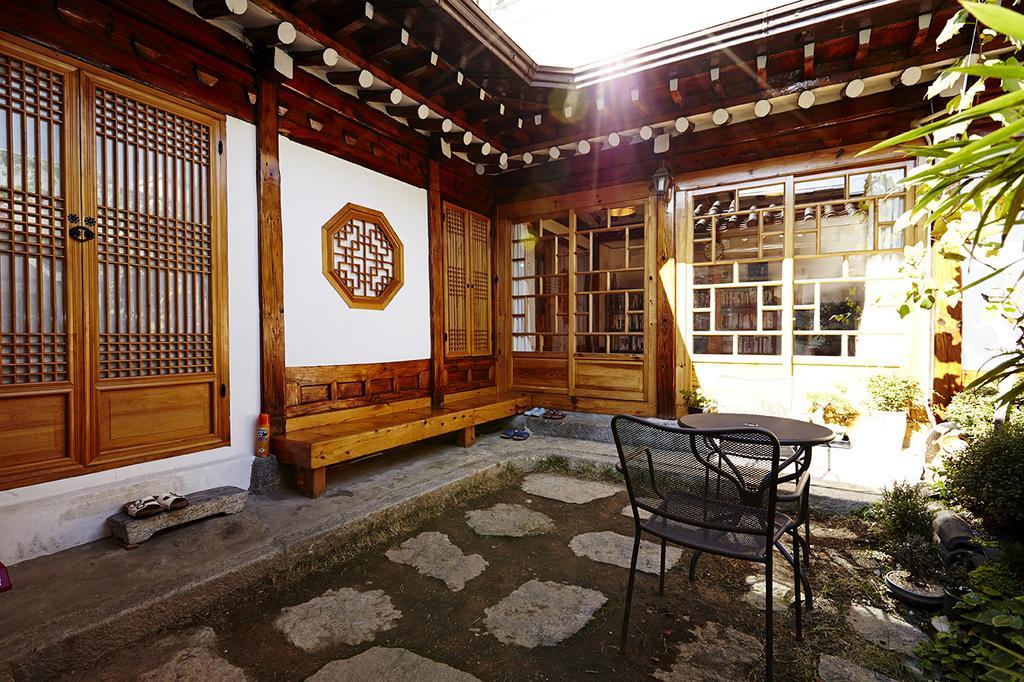 Vine Hanok Guesthouse Seoul Exterior photo