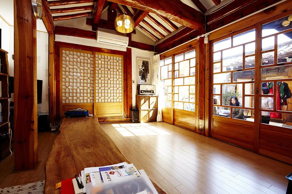 Vine Hanok Guesthouse Seoul Exterior photo