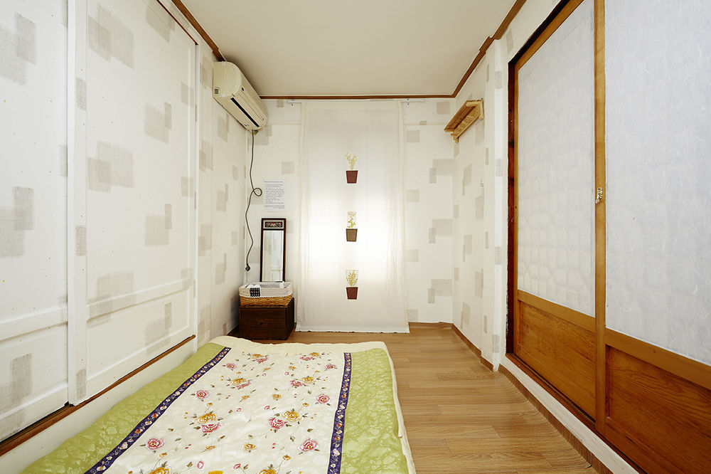 Vine Hanok Guesthouse Seoul Exterior photo