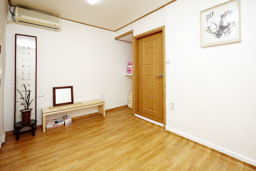Vine Hanok Guesthouse Seoul Exterior photo